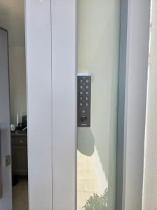 1000296133